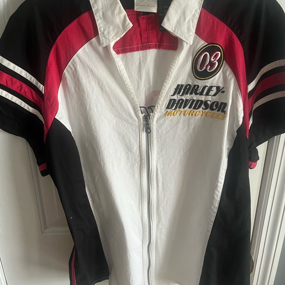 Zip front ladies shirt